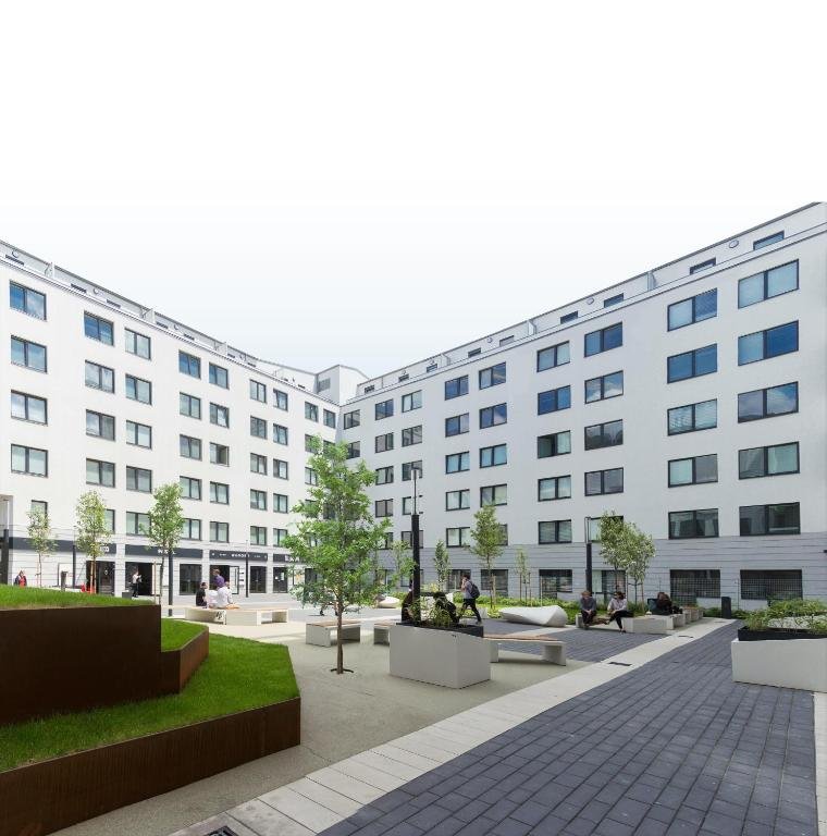 Deans College Hotel 3*