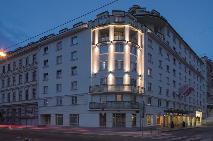 Austria Trend Hotel Ananas 4*